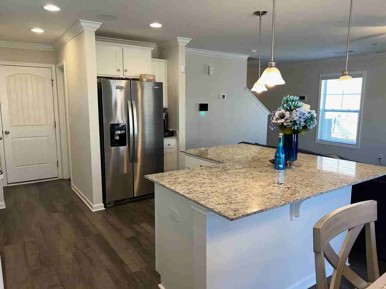 266 Mansell Park - Photo 6 of 22