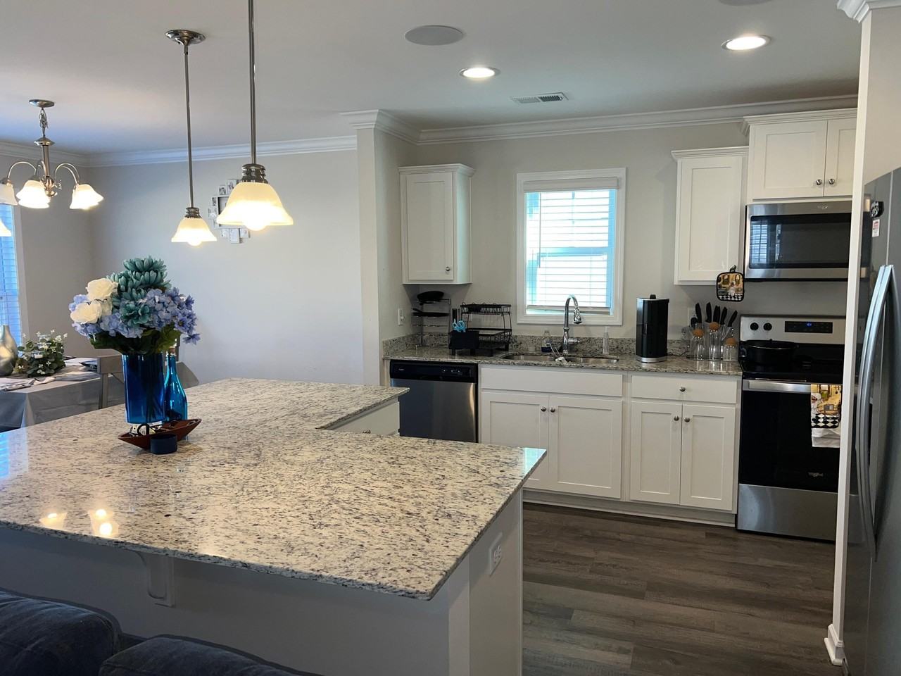 266 Mansell Park - Photo 7 of 22