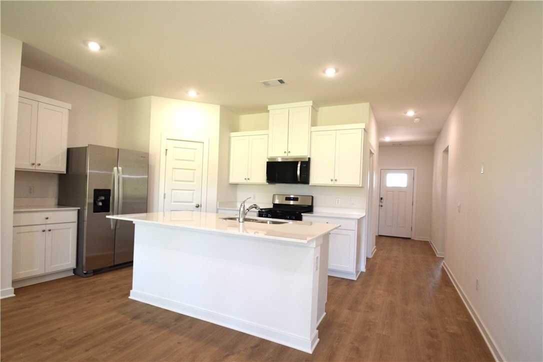 322 Texas Ave - Photo 7 of 17