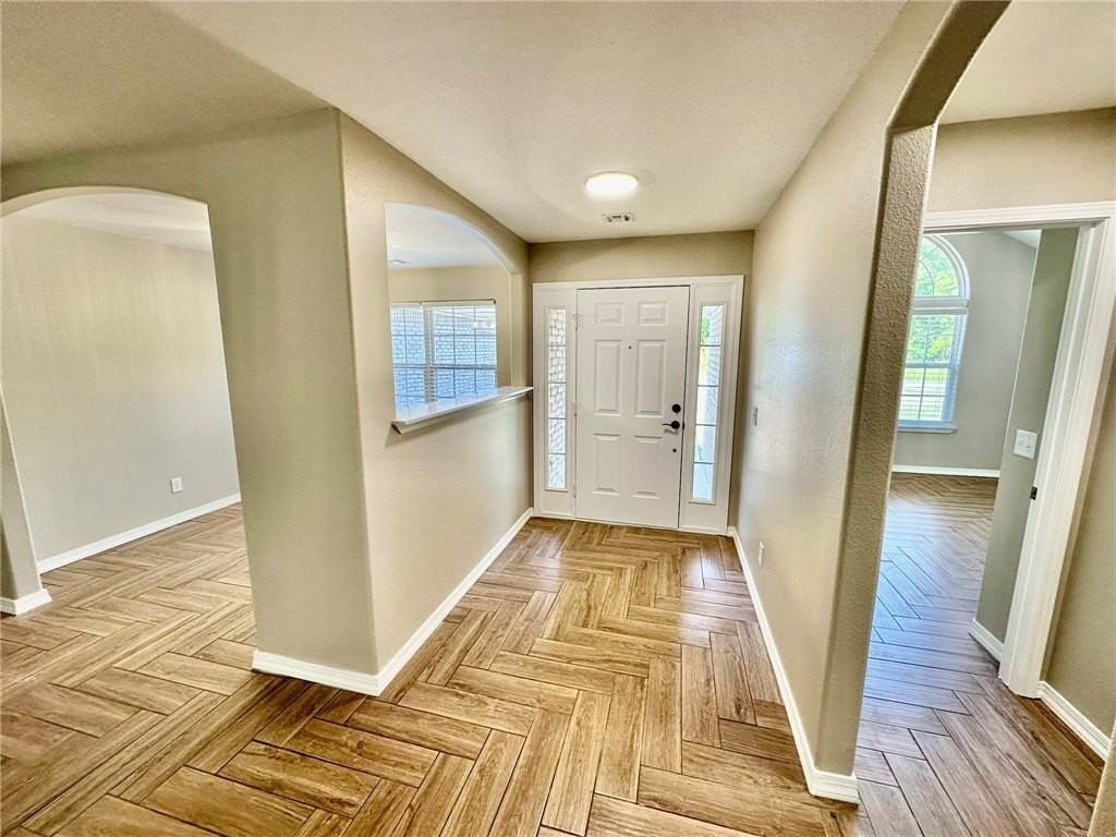 6 Roessler Ln - Photo 4 of 35