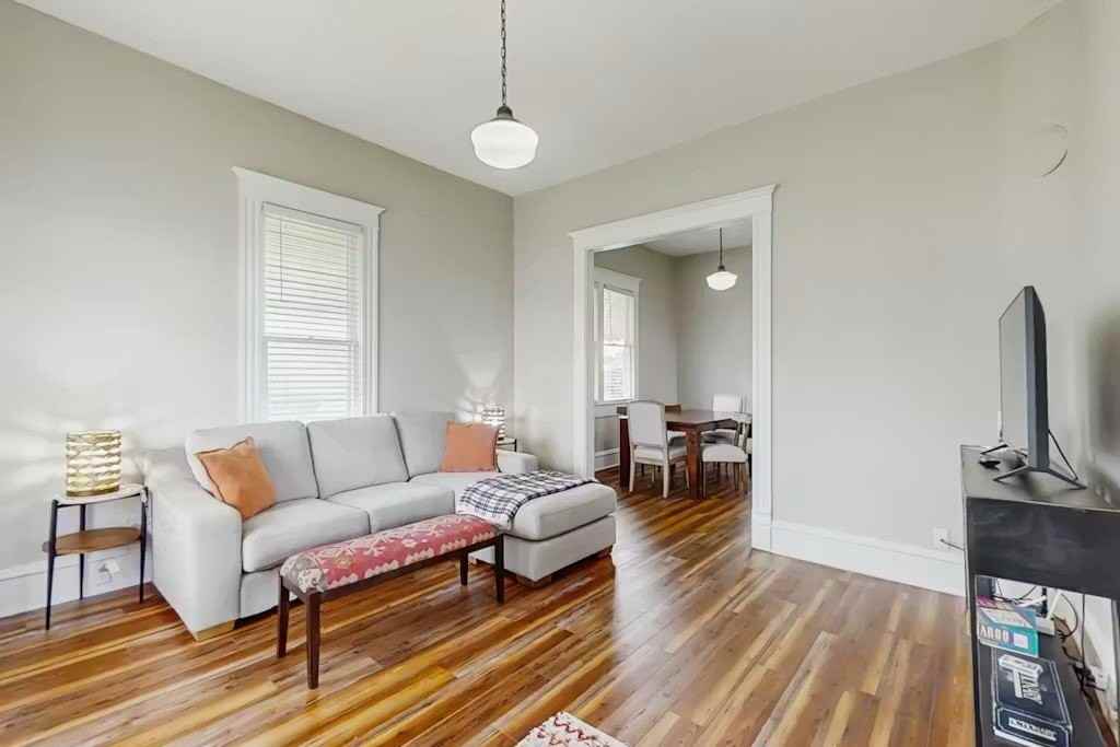 208 N 9th St - Photo 6 of 18