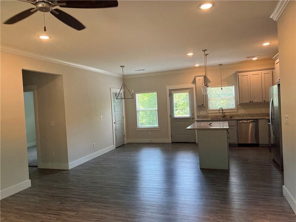4 Kemble Cir - Photo 3 of 7