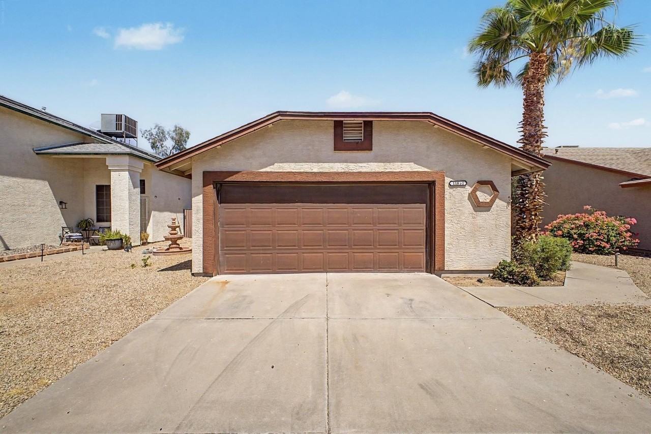 11851 N 76th Dr - Photo 2 of 25