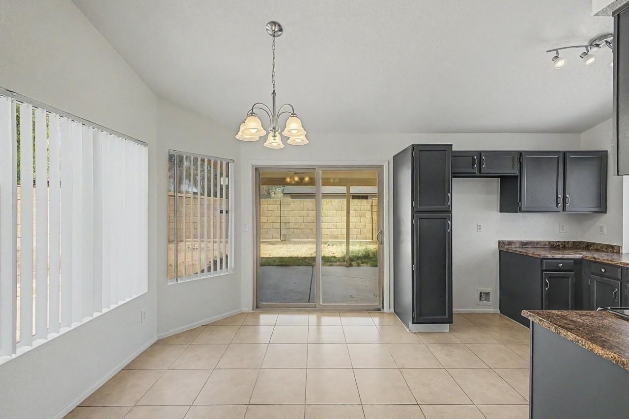 11851 N 76th Dr - Photo 5 of 25