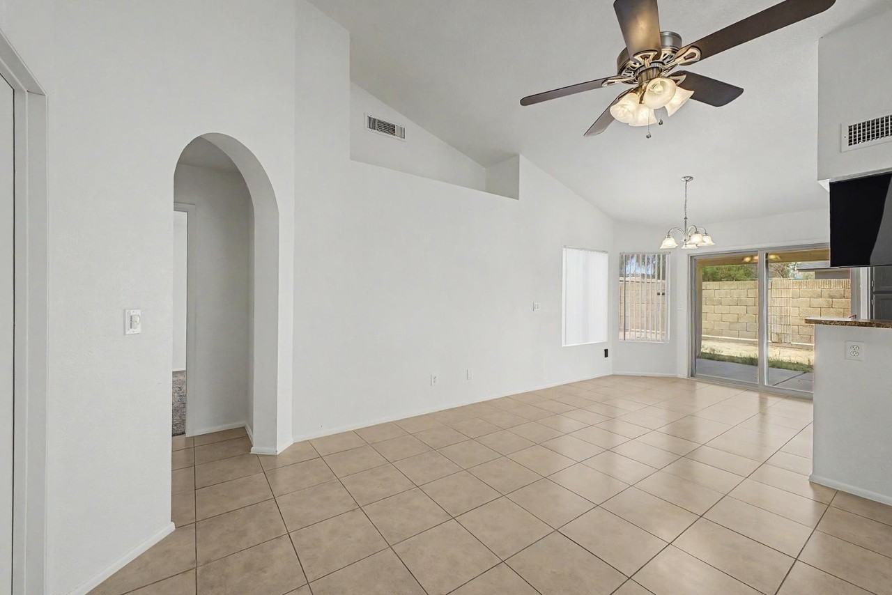 11851 N 76th Dr - Photo 6 of 25