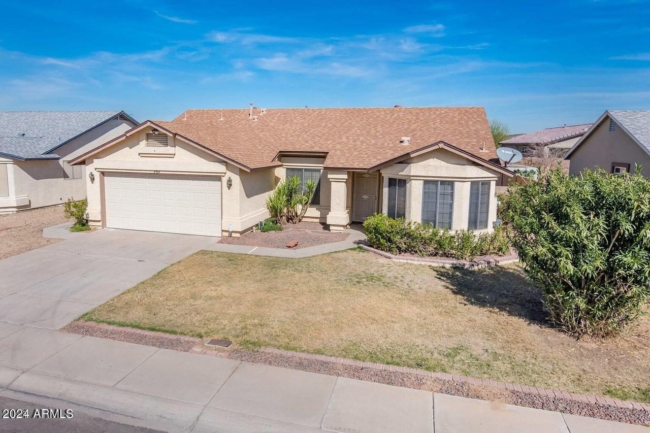 8564 W Ocotillo Rd - Photo 2 of 24