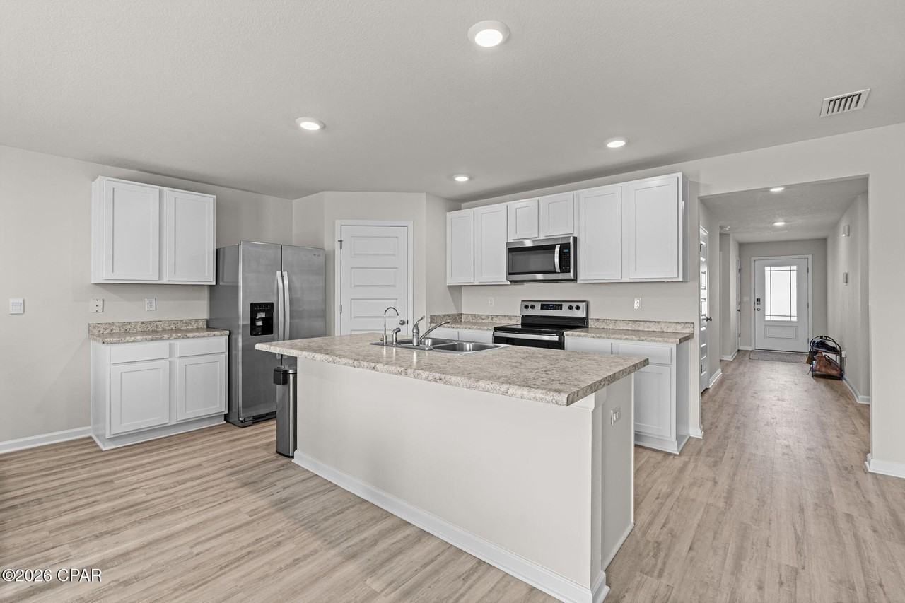 6568 Slabinski Ln - Photo 7 of 48