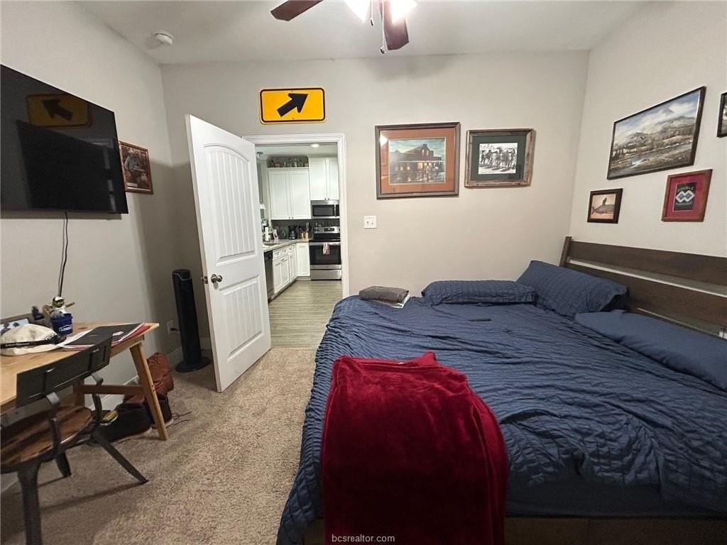 1418 Holleman Dr - Photo 7 of 10