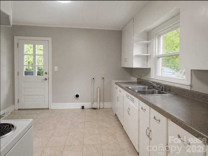 800 Mt Holly Huntersville Rd - Photo 3 of 22