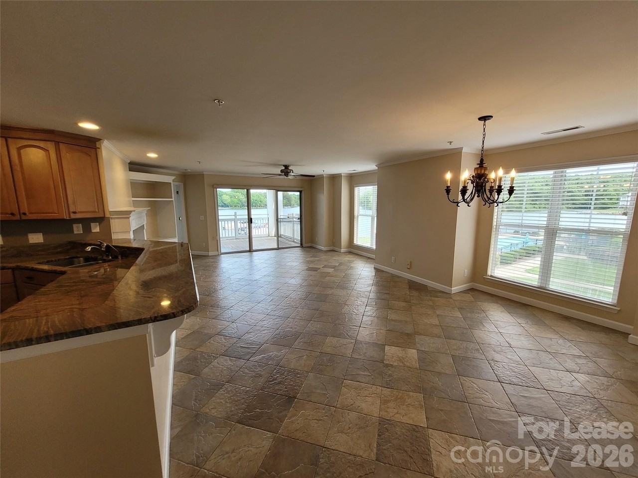 940 Jetton St - Photo 7 of 19