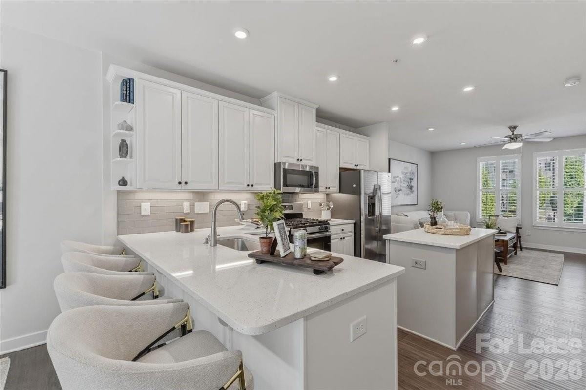 522 Music Hall Way - Photo 5 of 24