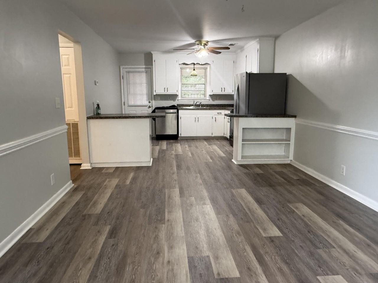 1746 E Avalon Cir #B - Photo 6 of 21