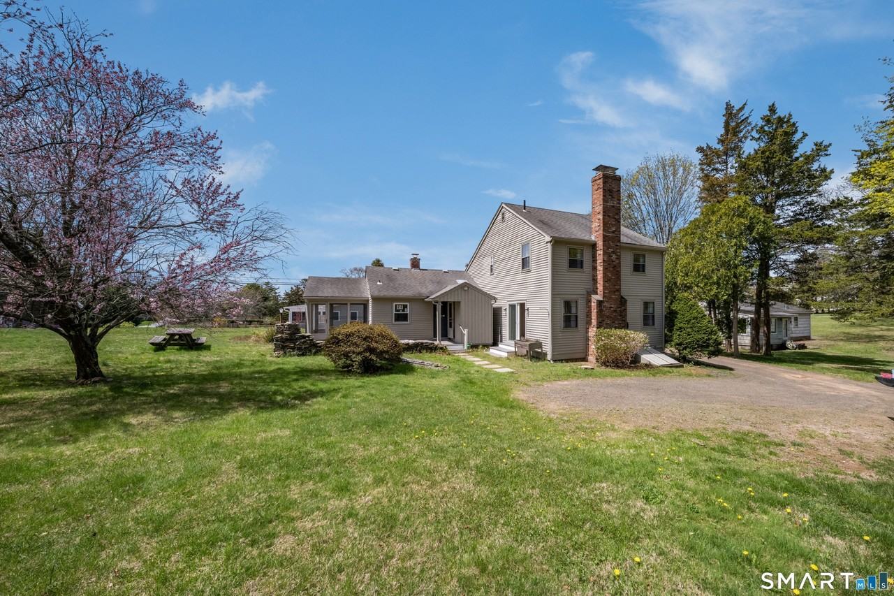 33 Hartford Ave - Photo 4 of 22