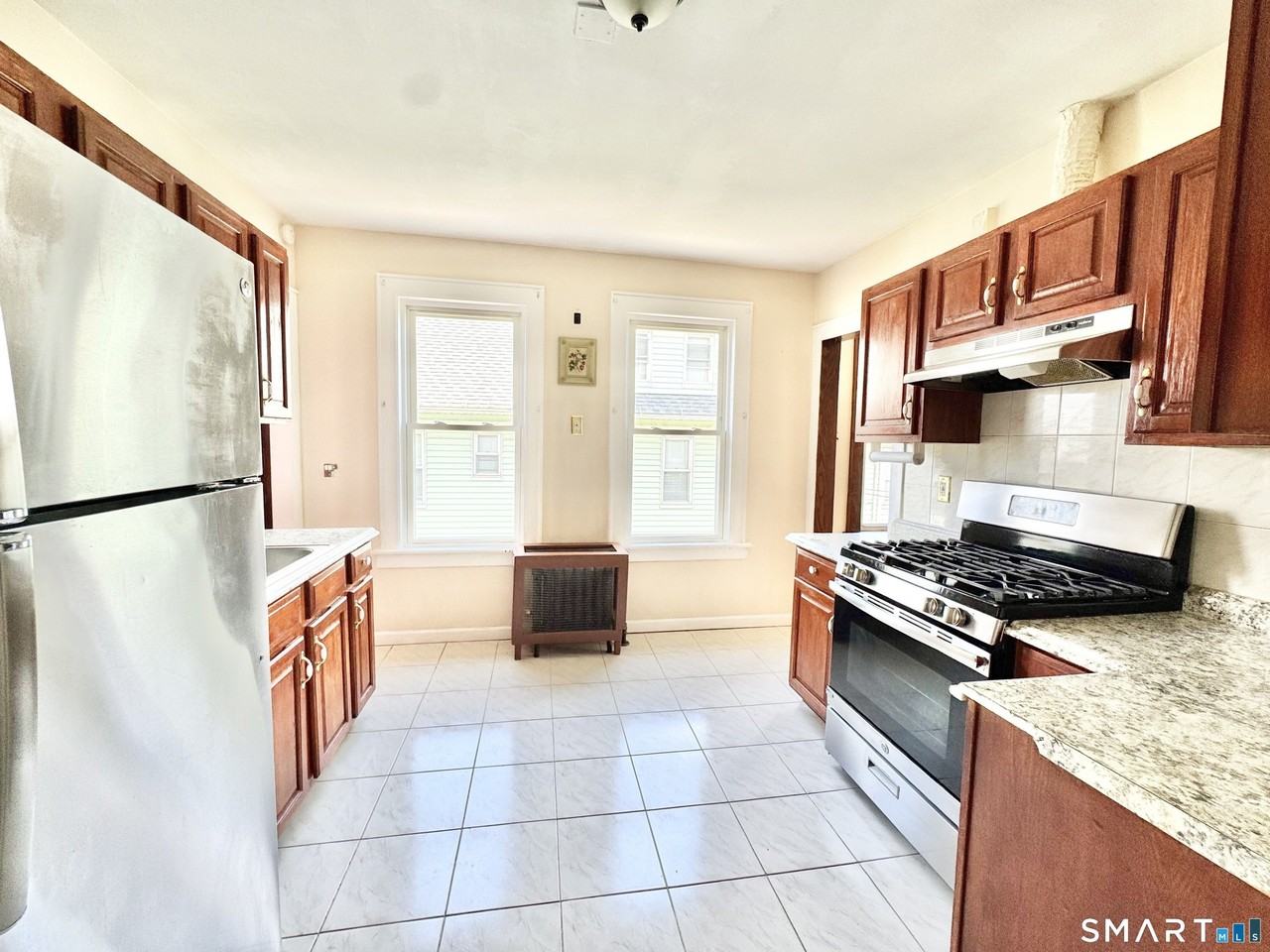 60 Westfield Ave - Photo 3 of 11