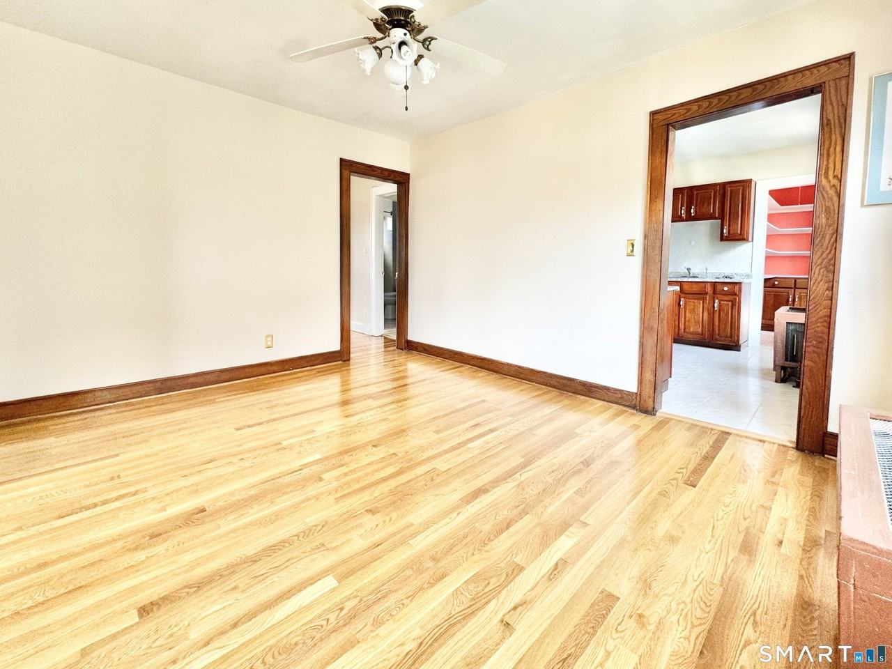 60 Westfield Ave - Photo 4 of 11
