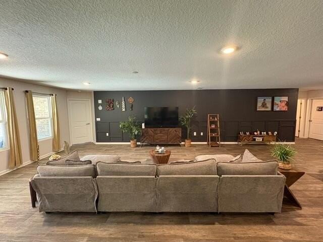 3483 Sparco Dr - Photo 4 of 13