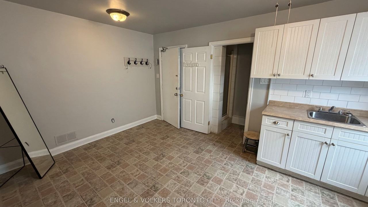 15191 Yonge Street 1 - Photo 3 of 15