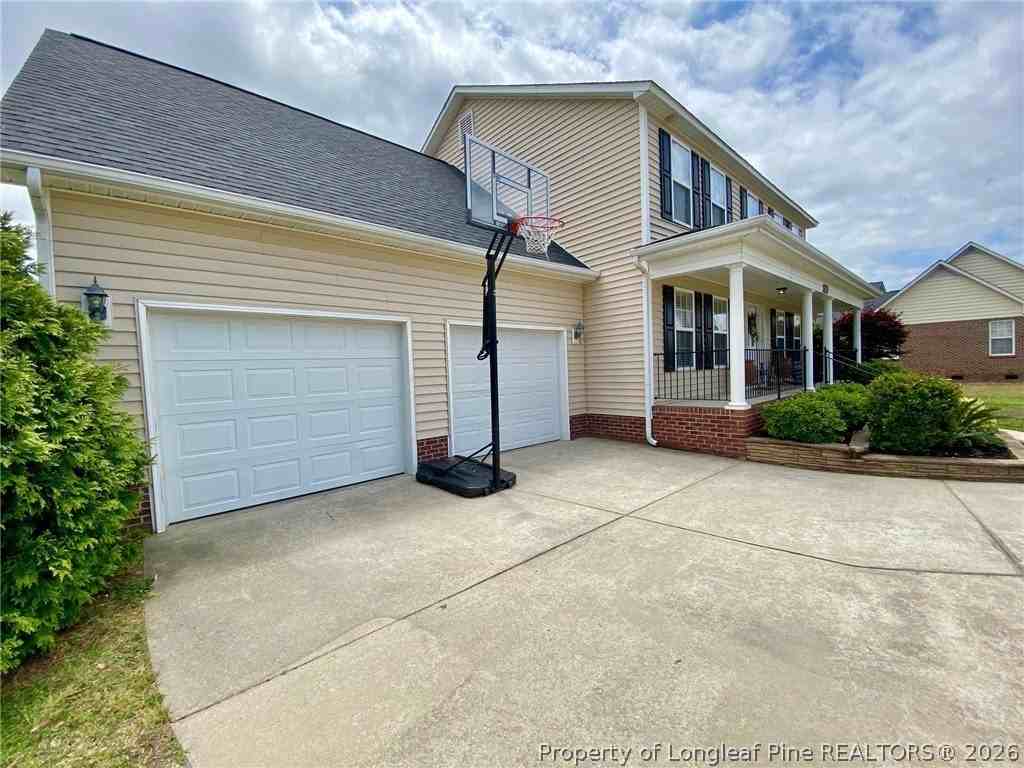 3705 Lockerbie Ct - Photo 3 of 50