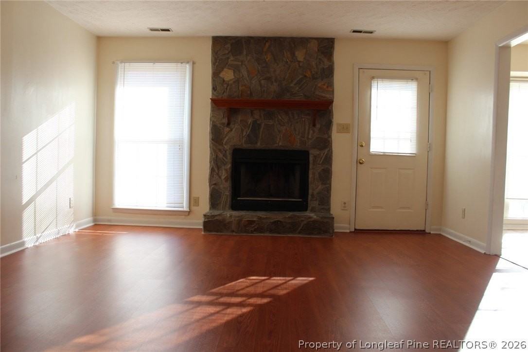 7805 Gallant Ridge Dr - Photo 4 of 25