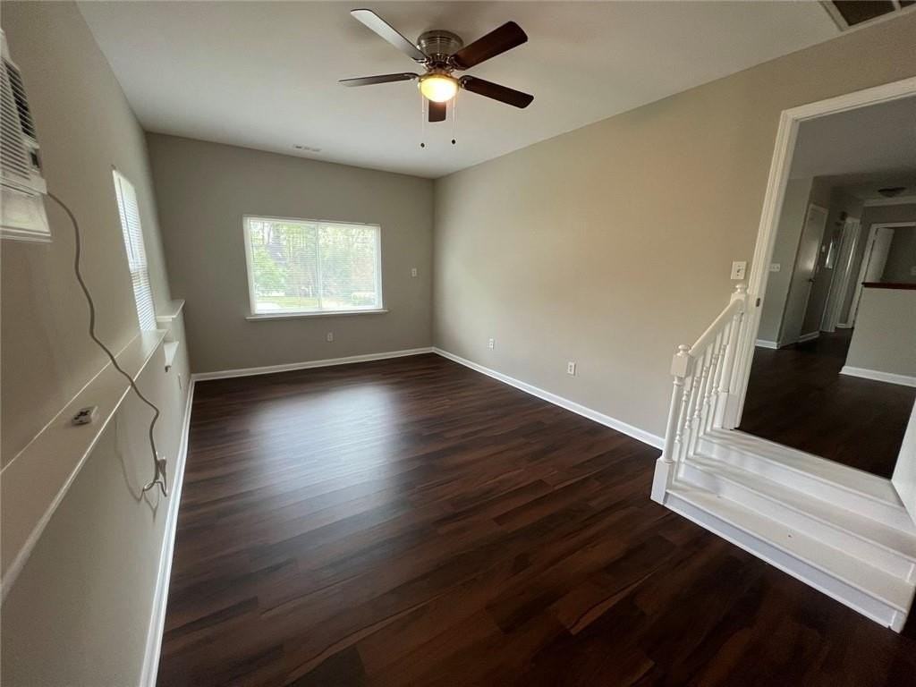 3920 Spanish Oak Dr - Photo 4 of 16