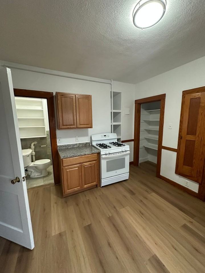 92 Waltham St - Photo 2 of 19