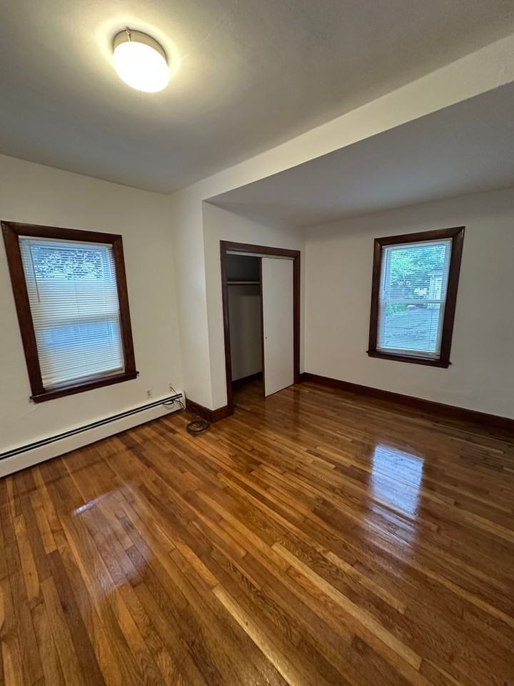 92 Waltham St - Photo 3 of 19