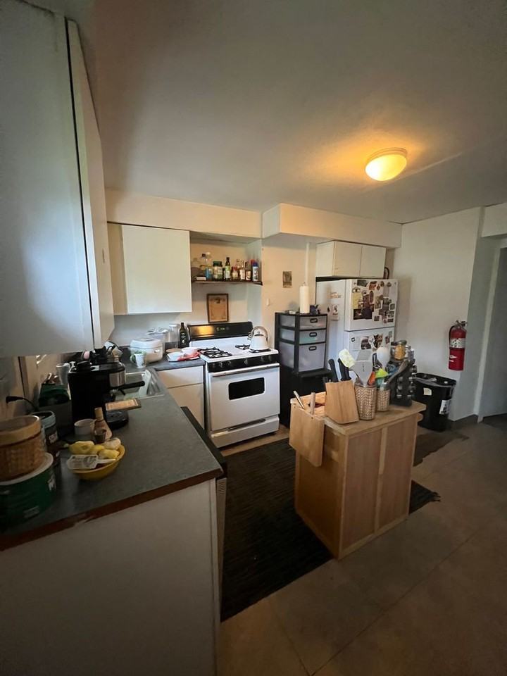 353 Melwood Ave - Photo 4 of 30
