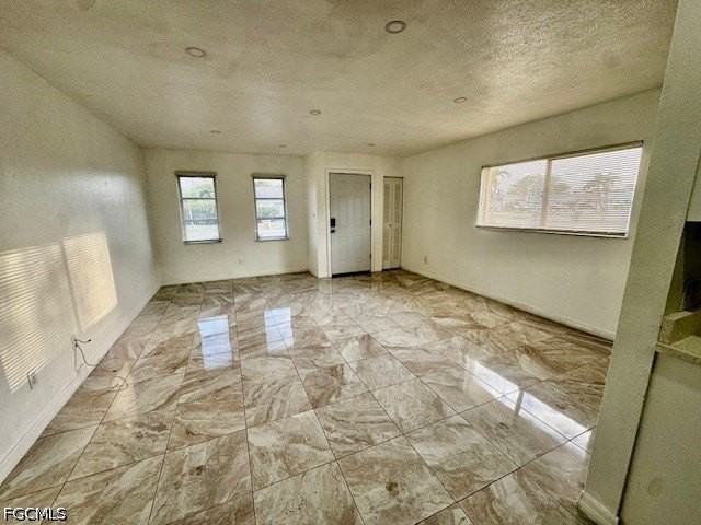 1245 Se 8th St #101 - Photo 5 of 12