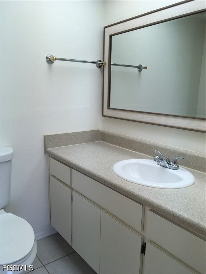 5019 Sw 16th Pl #102 - Photo 7 of 11