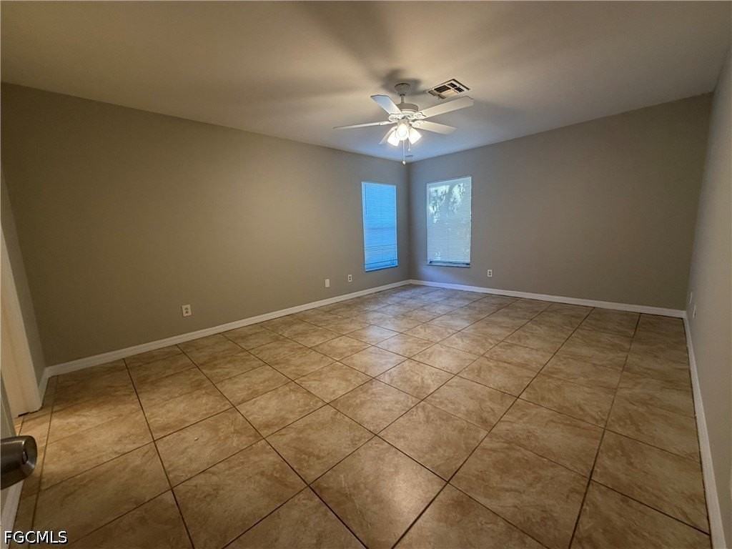 835 Downer Ave S - Photo 3 of 22