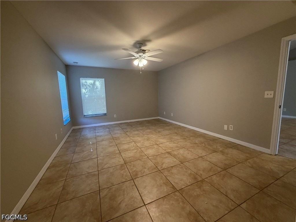 835 Downer Ave S - Photo 4 of 22