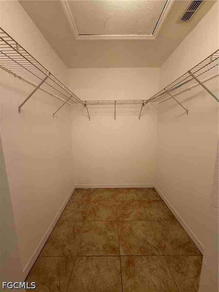 835 Downer Ave S - Photo 6 of 22
