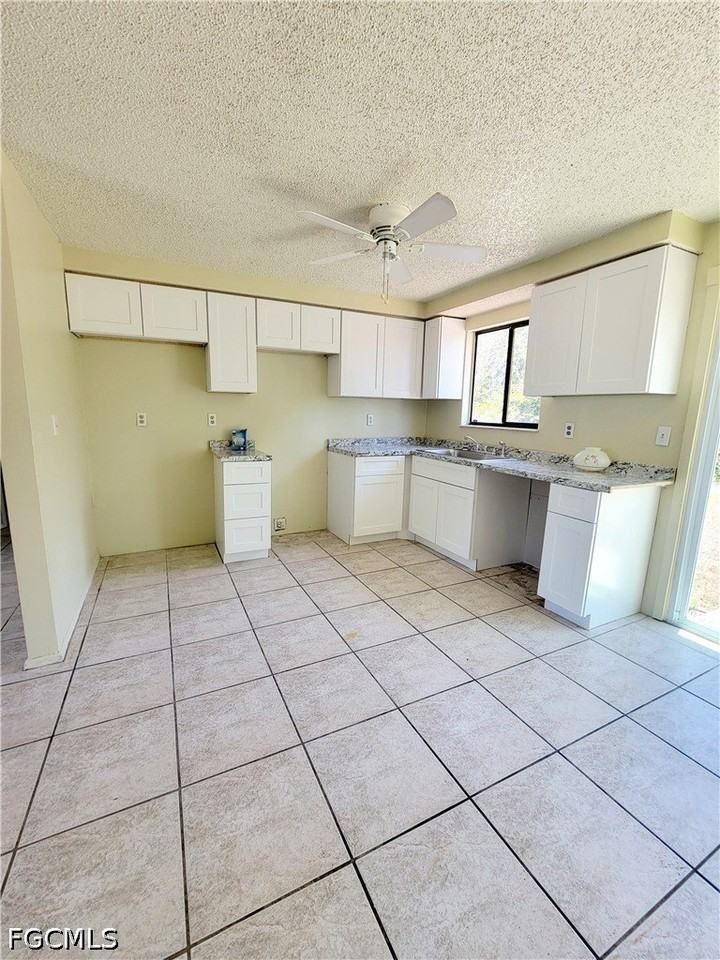 704 W Cleveland Ln - Photo 6 of 11