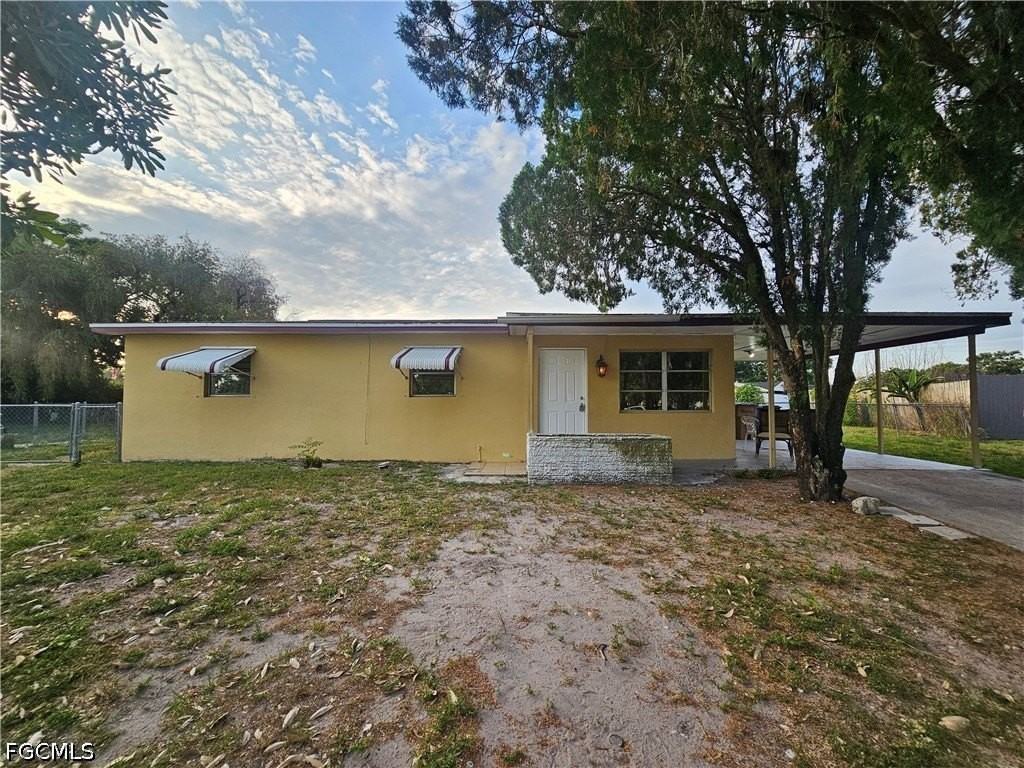 423 Morgan Cir S - Photo 2 of 29