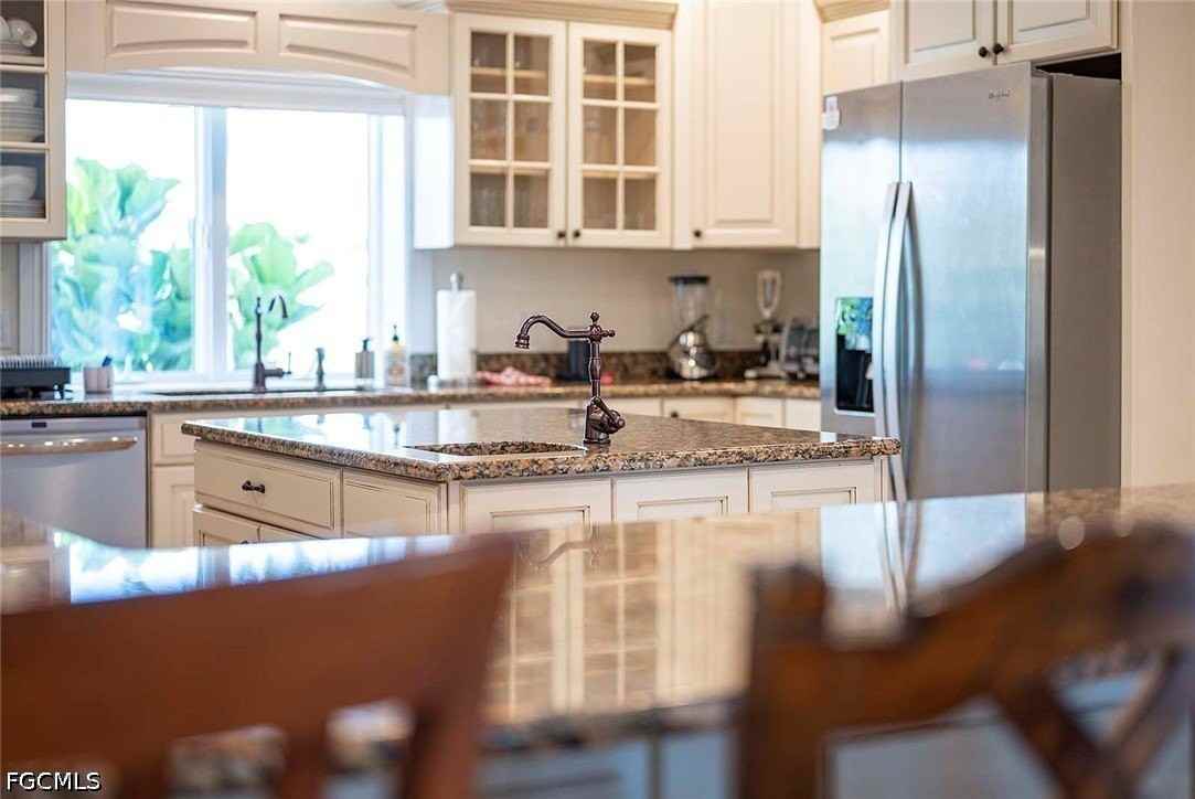 5208 Sw 8th Ct - Photo 5 of 41