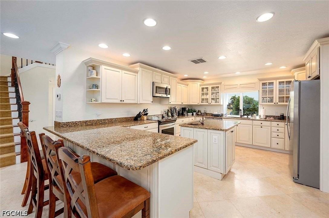 5208 Sw 8th Ct - Photo 6 of 41