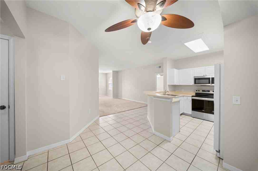 11400 Ocean Walk Ln #214 - Photo 5 of 31