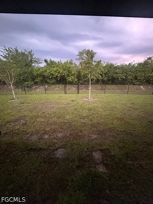 2812 Nw 25th St - Photo 2 of 6
