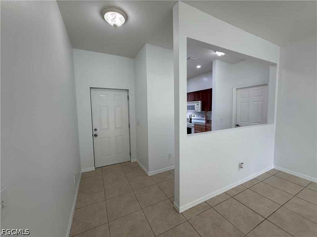 3967 Sunset Rd - Photo 4 of 10