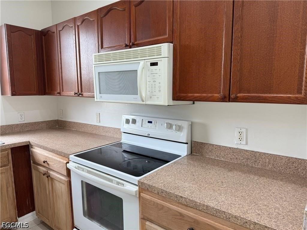 3967 Sunset Rd - Photo 6 of 10