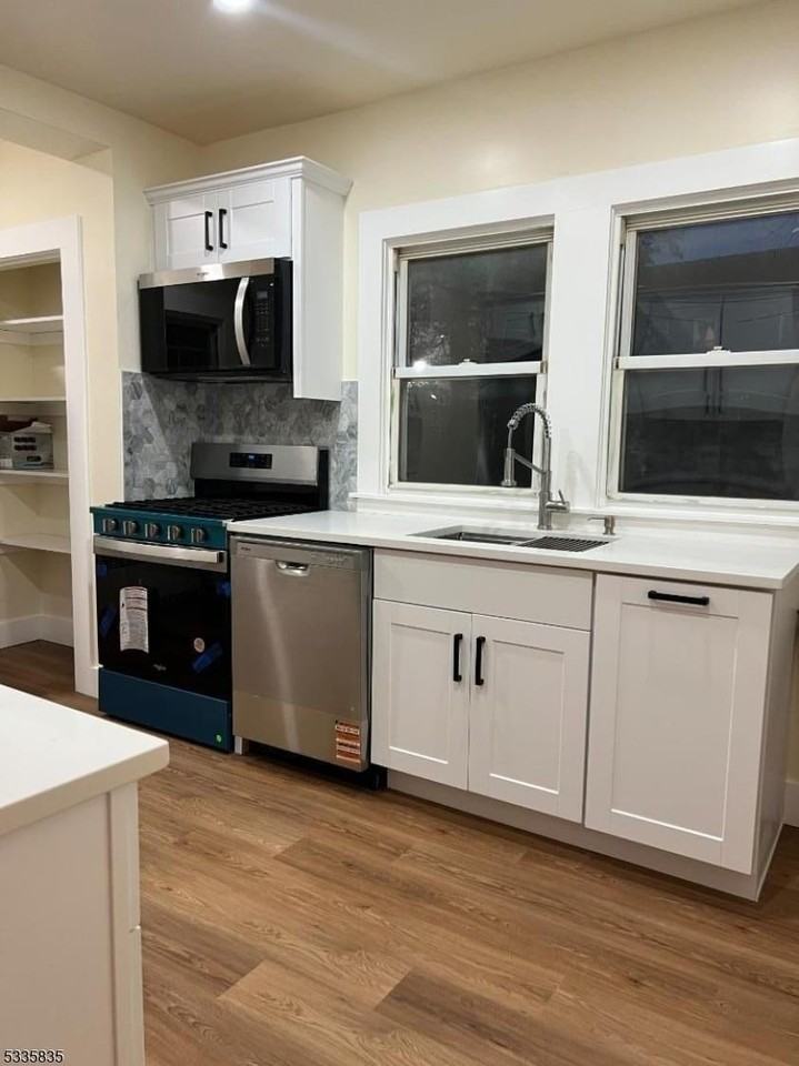 161 Franklin Ter - Photo 5 of 15