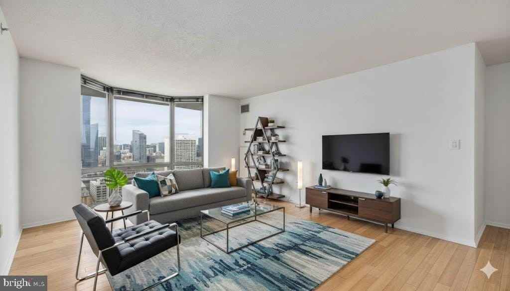 2020 Walnut St #29J - Photo 2 of 30