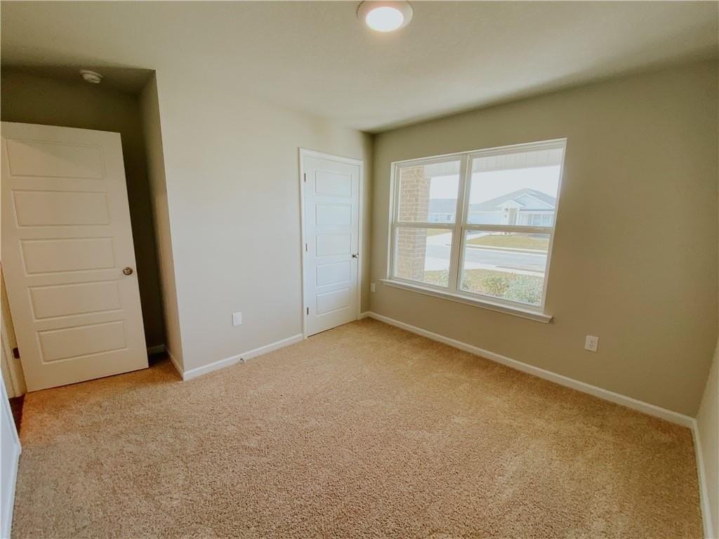 8024 Irwin Loop - Photo 6 of 33
