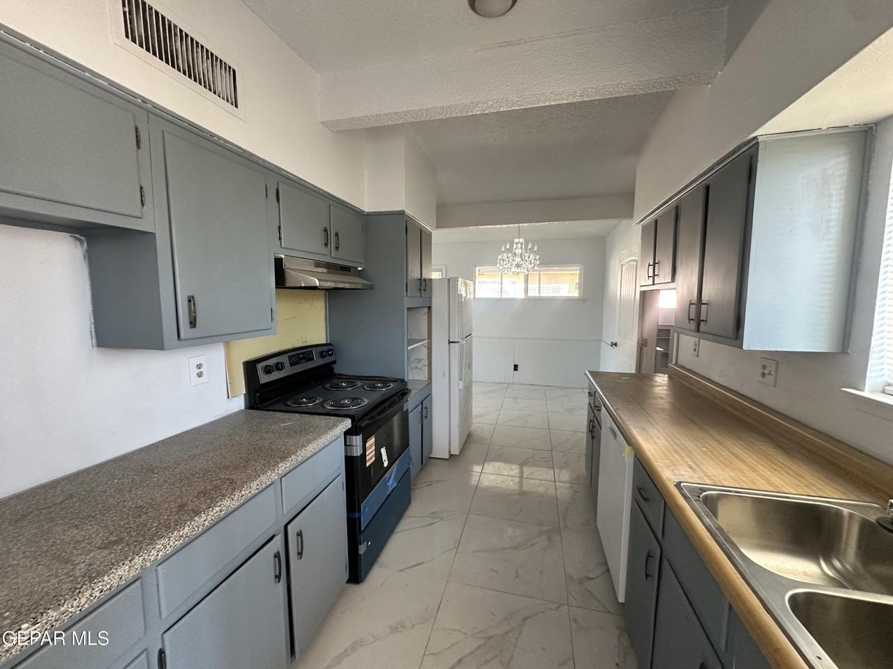 5104 Paris Ave - Photo 3 of 15