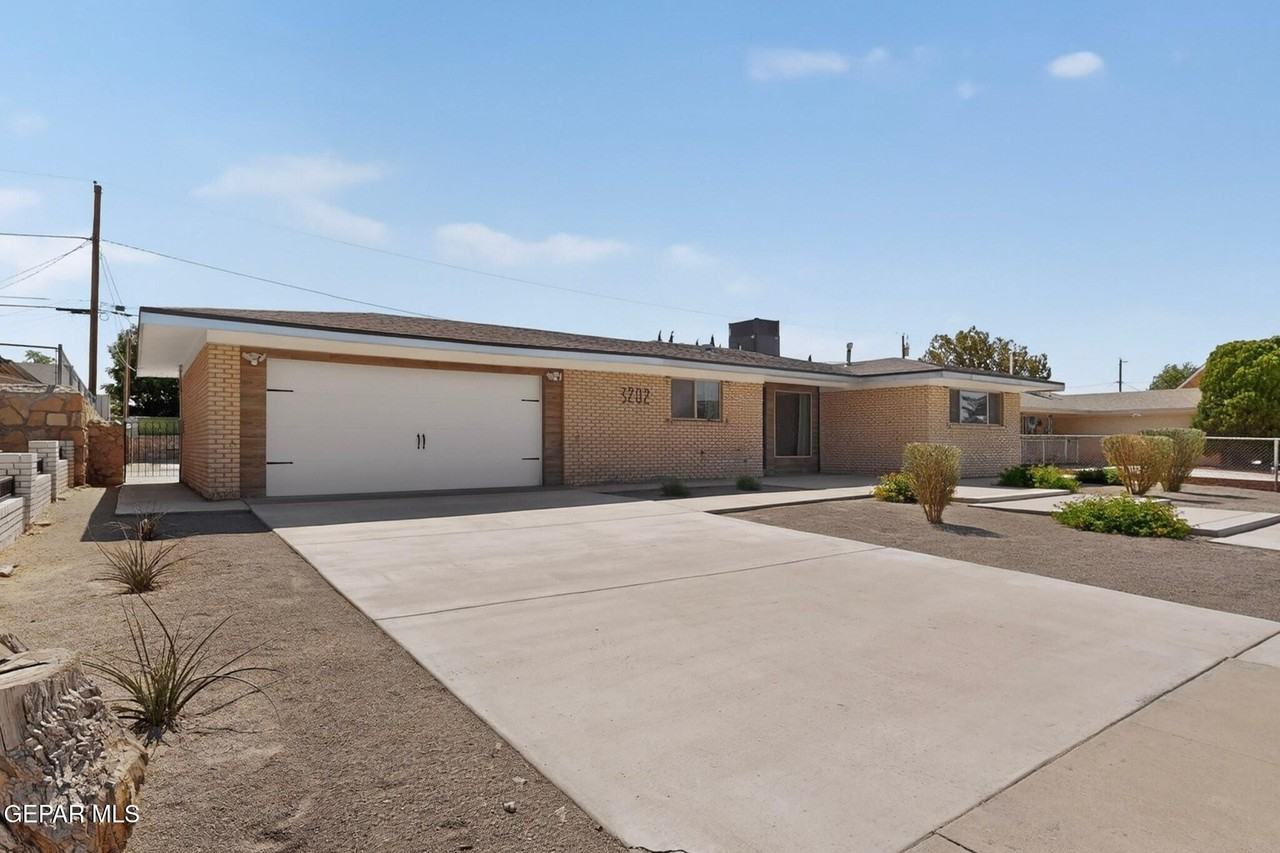 3202 Kilkenny Rd - Photo 3 of 42