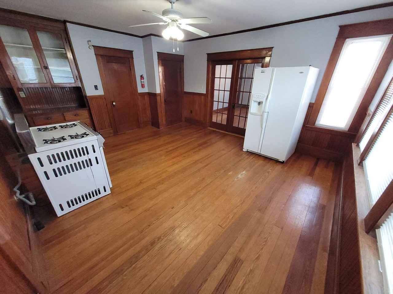 310 Cartier St #2 - Photo 3 of 11