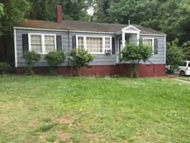 1620 Marguerite Ave - Photo 1 of 1