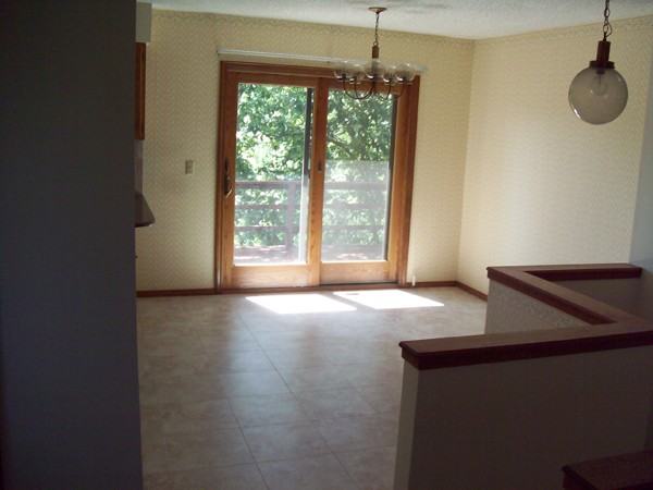 730 Ridgewood Dr - Photo 5 of 14