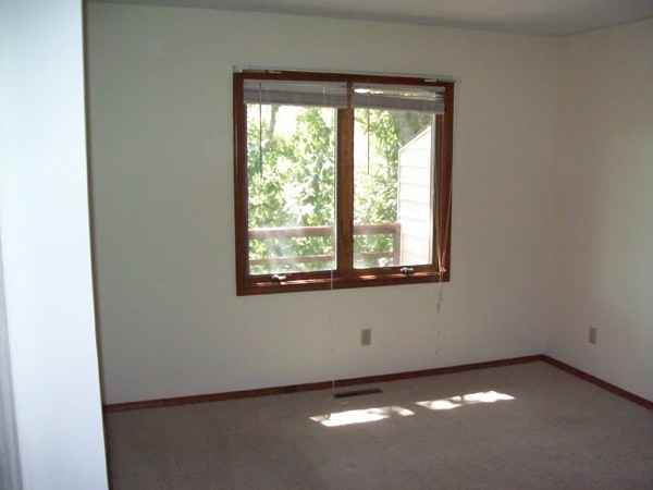 730 Ridgewood Dr - Photo 7 of 14