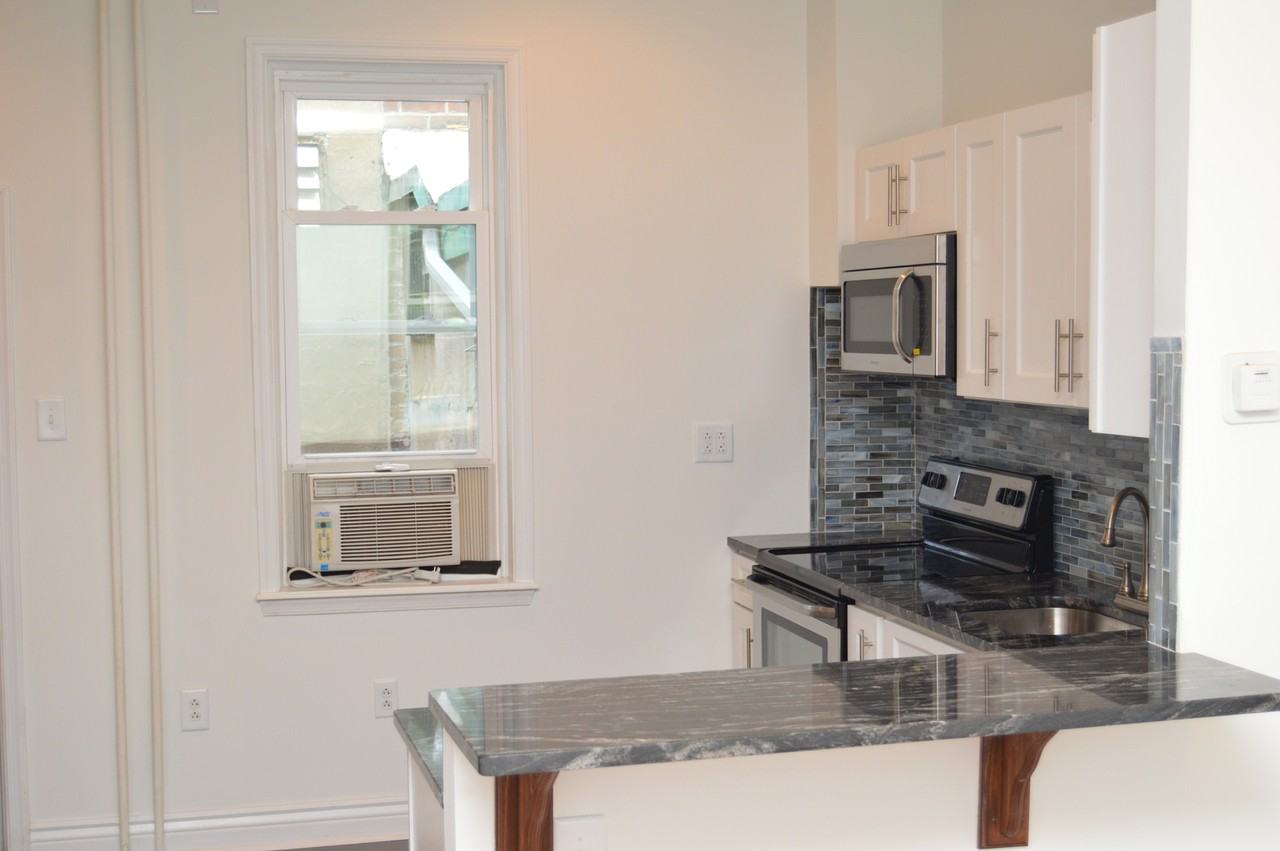 2661 E Norris St - Photo 5 of 17